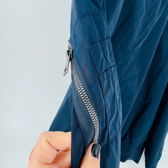 Levi’s Nylon Bomber Jacket Navy Zip Ribbed Collar Lightweight Coat Size XL - Picture 9 of 10